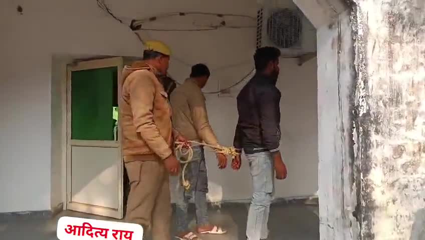 angadpur lutere loot rahe ek vyakti ko