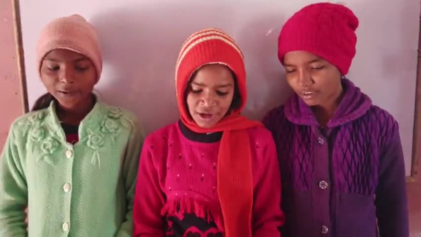 प्रकाश कोचिंग सेंटर के बच्चो के द्वारा एक सुन्दर सी गीत गाने का प्रयास किया गया इसी तरह अपलोग आगे प्रयास करते रहें