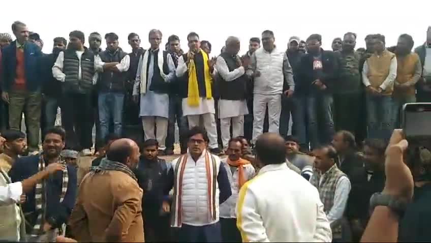 ओबीसी के सम्मान में 
ओबीसी जन कल्याण संघ मैदान में 
ज्ञापन शिवपुरी #ओबीसी_जन_कल्याण_संघ 
#शिवपुरी #MP