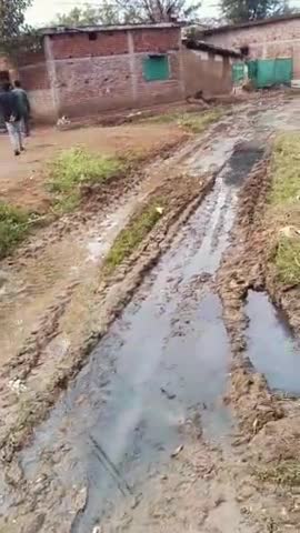 कवर्धा जिला 
ग्राम लालपुर कला
 ग्राम पंचायत प्रतापपुर 
सरकार से सड़क बनवाने की मांग