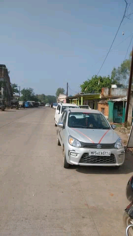 नौरोजाबाद रेलवे स्टेशन पर आटो रिक्शा चालकों का आतंक