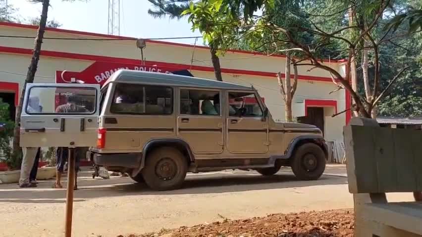 ବଡମ୍ବା: ଥାନା ଅଞ୍ଚଳରେ ମଦ ଜବତ ଘଟଣାରେ ଦୁଇ ଜଣଙ୍କୁ ଗିରଫ କଲା ପୋଲିସ