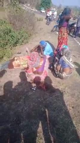 खालवा थाना क्षेत्र के रोशनी चौकी के कालीघोड़ी नया साल मानने जा रहे युवक युवक का सड़क दुर्घटना में दुखद निधन.....?