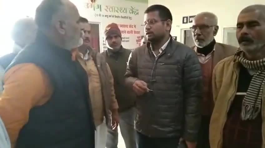 सिरमौर अस्पताल की अव्यवस्था के सम्बंध में अंचल के नागरिकों से मिल रही शिकायत की वास्तविकता जानने हेतु गत दिवस अस्पताल