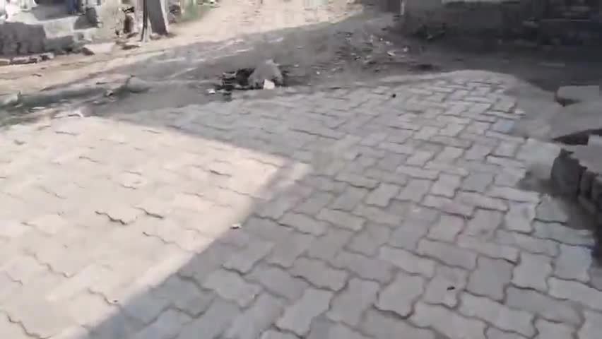 Gram panchayat Bhairampur  Utraula Balrampur. Road and nali ki durdasha. about 4 years this conditions. #viral video.
