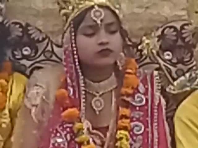 मंदिरनिर्माण व प्राण प्रतिष्ठा वर्षगांठ पर श्री रामचंद्र जी की रथ यात्रा निकलती सेवागंज करमपुर वाशी अंबेडकर नगर।