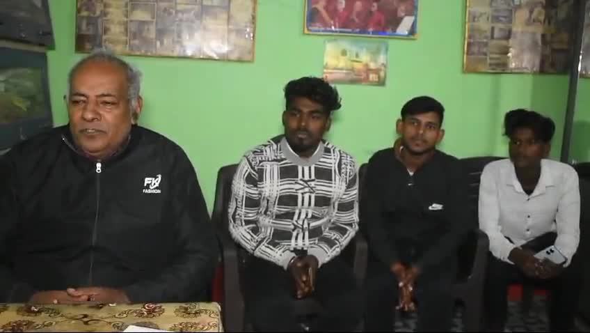 कुचायकोट: राष्ट्रीय मतदाता दिवस 25 . 1.25 की तैयारी पर प्रबुद्ध इंटरटेनमेंट द्बारा जागरुकता कार्यक्रम