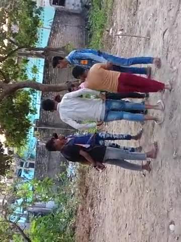 match ho raha hai dekh lijiye