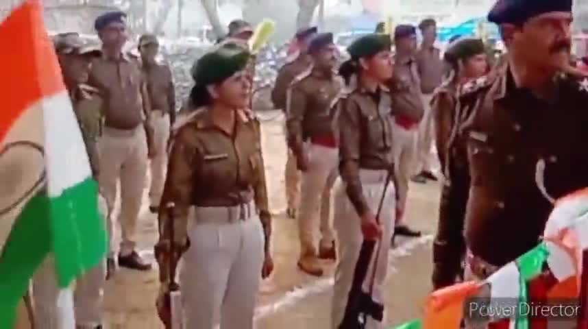 बाबूबरही: थाना परिसर में 76वें गणतंत्र दिवस पर थानाध्यक्ष ने किया झंडोत्तोलन