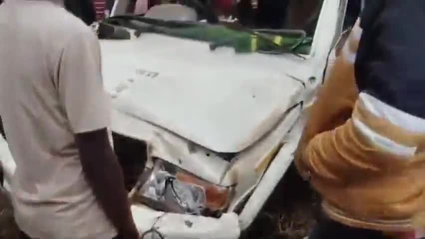 ବାଙ୍କୀ: ମାଳବିହାରପୁରରୁ ସରଣ୍ଡା ହାଇସ୍କୁଲ ପଡିଆ କୁ ପ୍ୟାରେଡରେ ଅଂଶ ଗ୍ରହଣ କରି ଯାଉଥିବା ପିକ ଅଫଭ୍ୟାନ ଅଂଶୁପା ରାସ୍ତାରେ ଓଲଟି ପଡ଼ିଲା,ଜଣେ ମୃତ୍ୟୁ