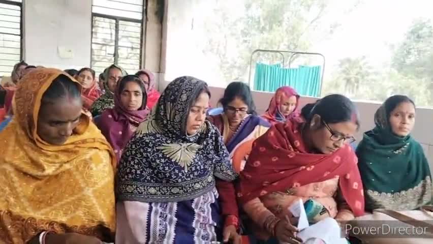 बाबूबरही: सामुदायिक स्वास्थ्य केंद्र में बीसीएम ने आशाओं के साथ बैठक की, चार आशाओं पर कार्रवाई के आदेश दिए