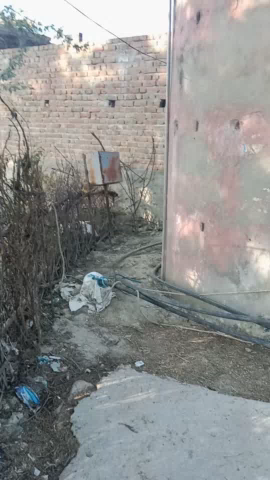 ग्राम करीरी बैरवा बस्ती यह पर पानी की बहुत समस्या है दो मोटर लेकिन बंद पड़ी हुई है एक ही हेड पम्प है बहुत समस्या है