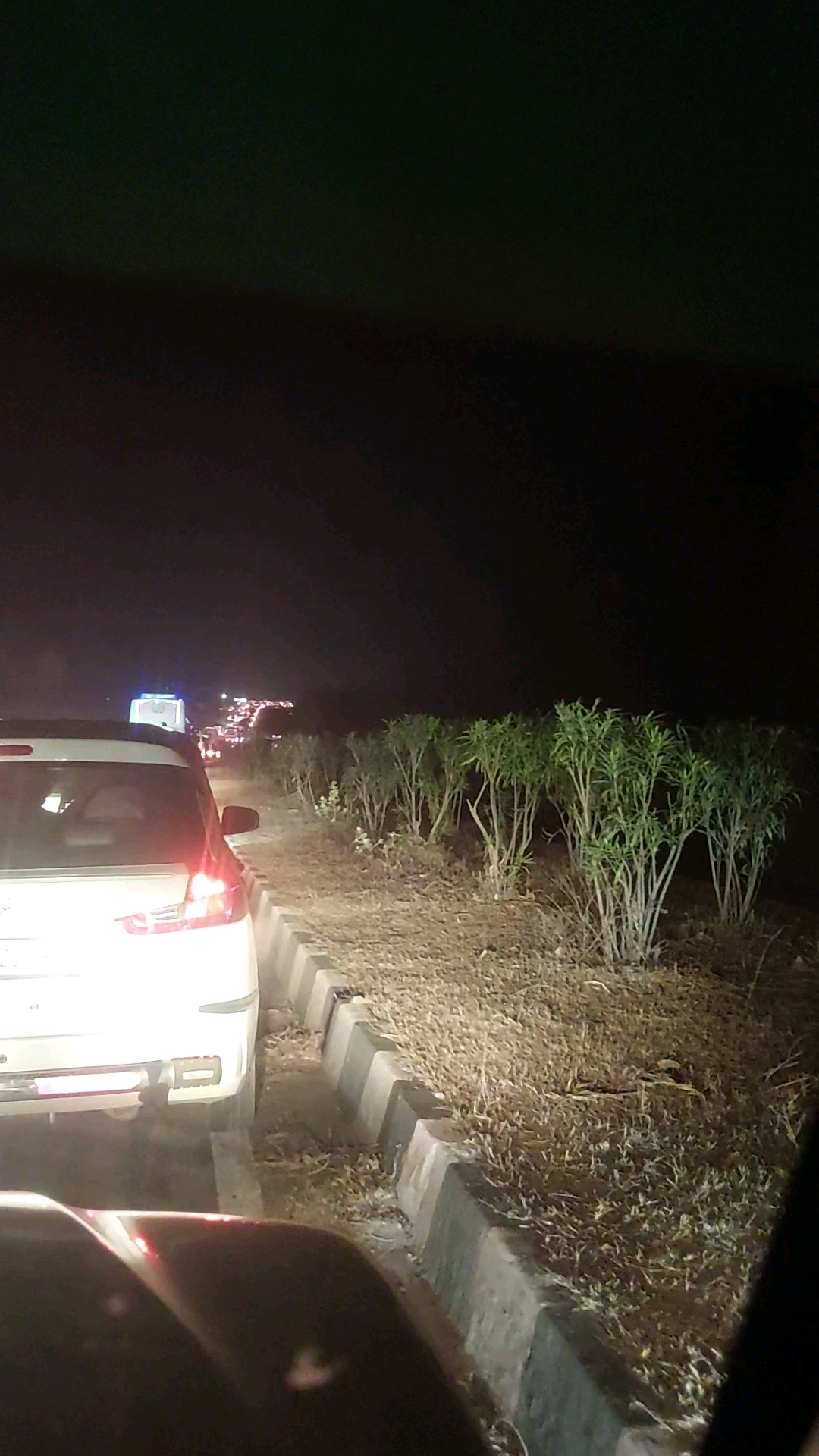 up pryagraj gadiyo ka jam