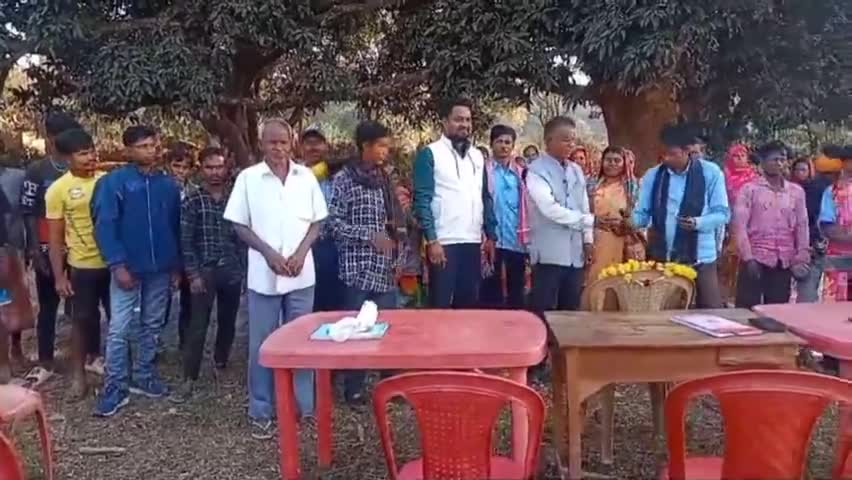 शिकारीपाङा के रामगढ़ में पहाङिया समुदाय के ओर से शहीद तिलका मांझी जयंती धूमधाम से मनाया गया