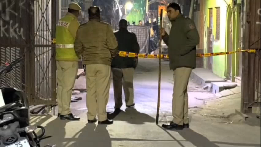 सीलमपुर: सीलमपुर में 17 साल के लड़के की हत्या के आरोप में पुलिस ने 2 नाबालिगों को किया निरुद्ध