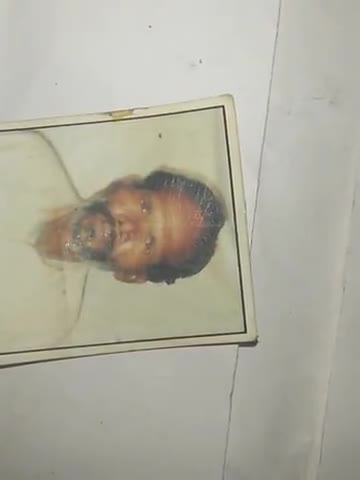 ग्राम कट किया का रहने वाला है जिस किसी भाई को दिखे तो कॉल करें 9644796609@