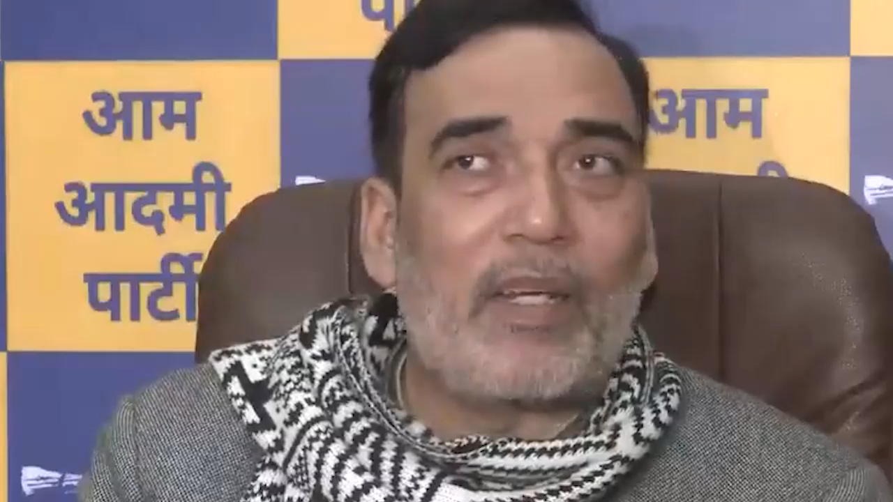 हौज खास: दिल्ली के पदाधिकारियों के साथ बैठक के बाद गोपाल राय ने की प्रेस वार्ता