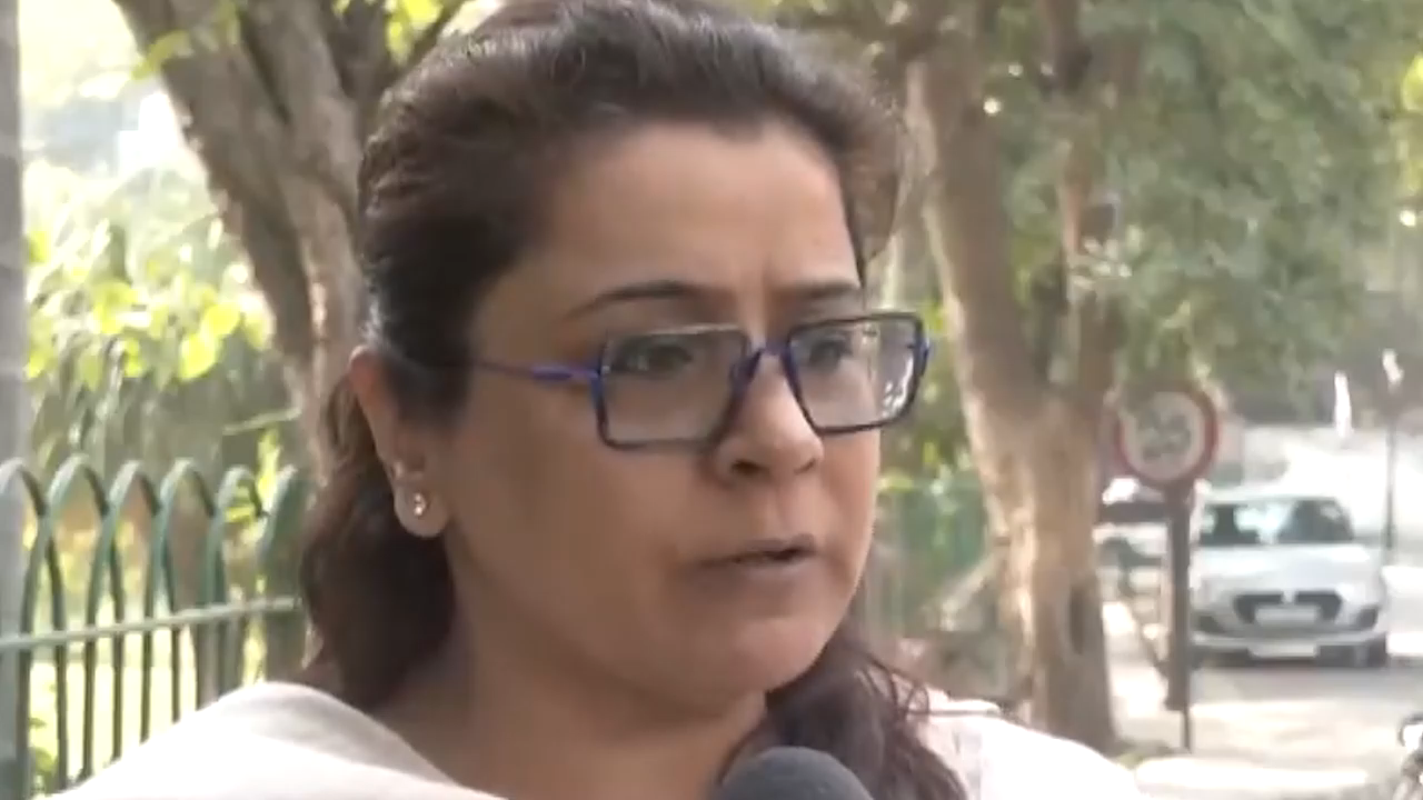 हौज खास: दिल्ली की जनता भाजपा की आंतरिक कलह से परेशान है : आप प्रवक्ता प्रियंका कक्कड़