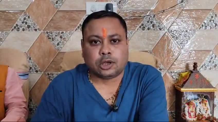 BJP युवा नेता मनीष पंकज मिश्रा के द्वारा 119 वा नरेंद्र मोदी का मन की बात सुना गया।#News18Nawada #गया मगध