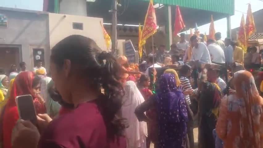 गांव रताखेड़ा में कलश यात्रा #viral #न्यूज #short #tohana #shiv #news #rajendersingh96711