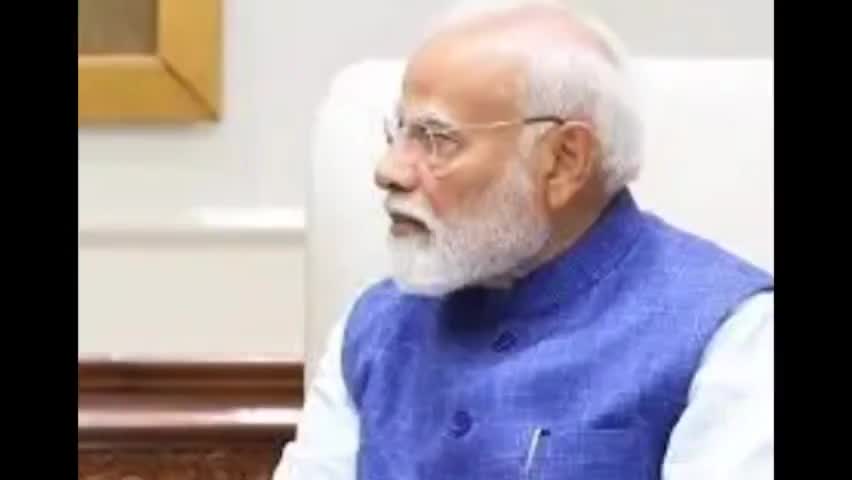 బెలా: గొండ్, కొలం భాష అభివృద్ధికి కృషి చేస్తున్న ఉపాధ్యాయుడు తొడసం కైలాస్ ను అభినందించిన జిల్లా కలెక్టర్ రాజర్షి షా