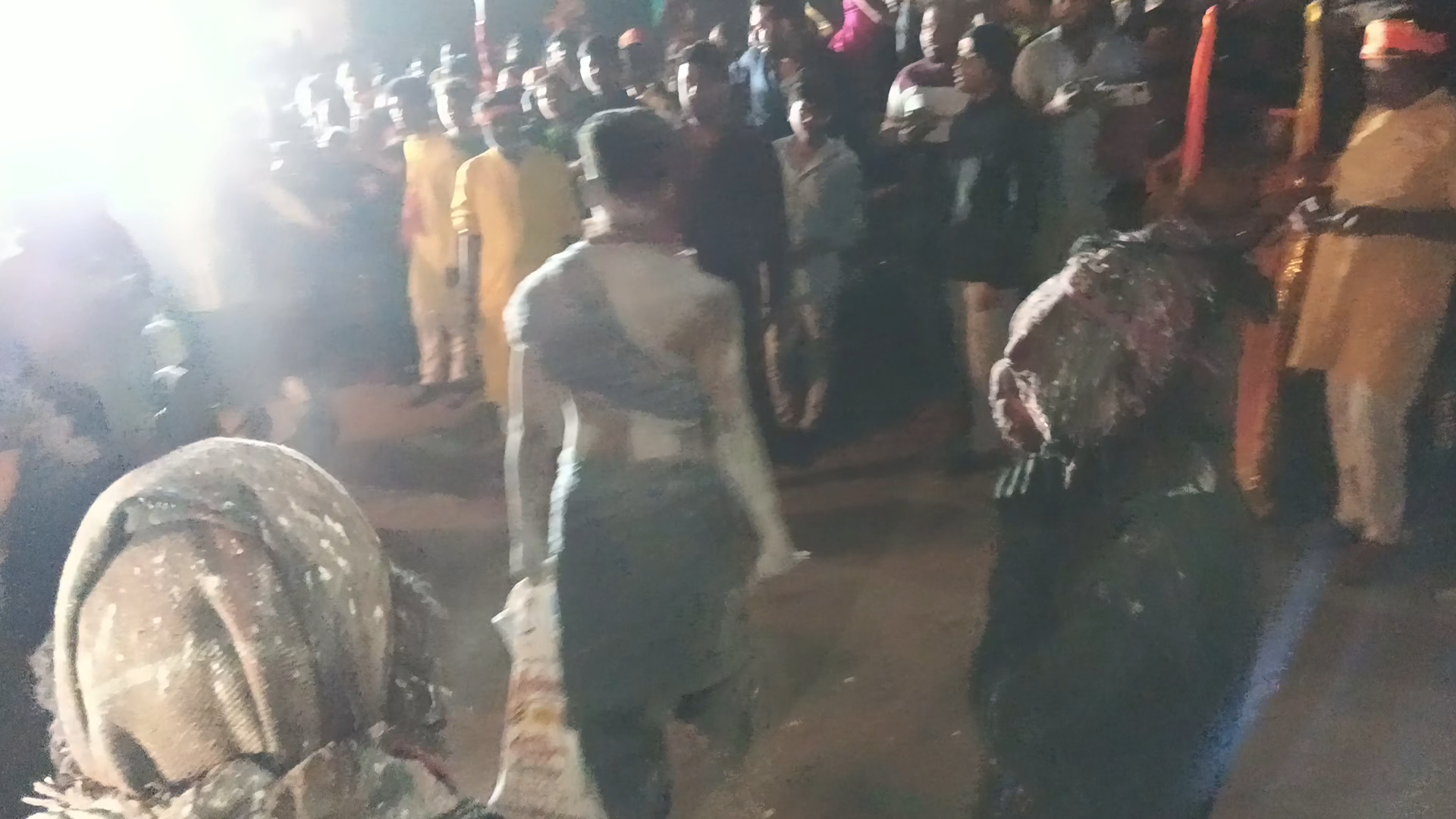 आज गांधी नगर स्थित तीन नंबर कॉलोनी में महाशिवरात्रि के मौके पर निकाली गई भव्य झांकियां !!
