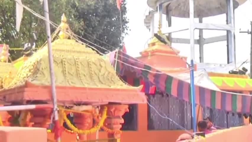 మావల: జిల్లా కేంద్రంలోని శివాలయాలకు బారులు తీరిన భక్తులు