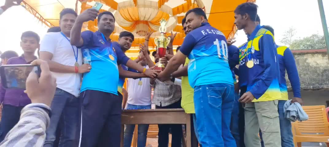 BARAULI PARSASAN SE  BARAULI PARTINIDHI  CRICKET MATCH JIT GAYE .#
