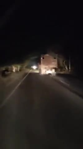 पिनाहट ब्रेकिंग,,,,,


ट्रक डंपर ने बाइक में मारी टक्कर सवार तीन लोगों की मौत, 
#
