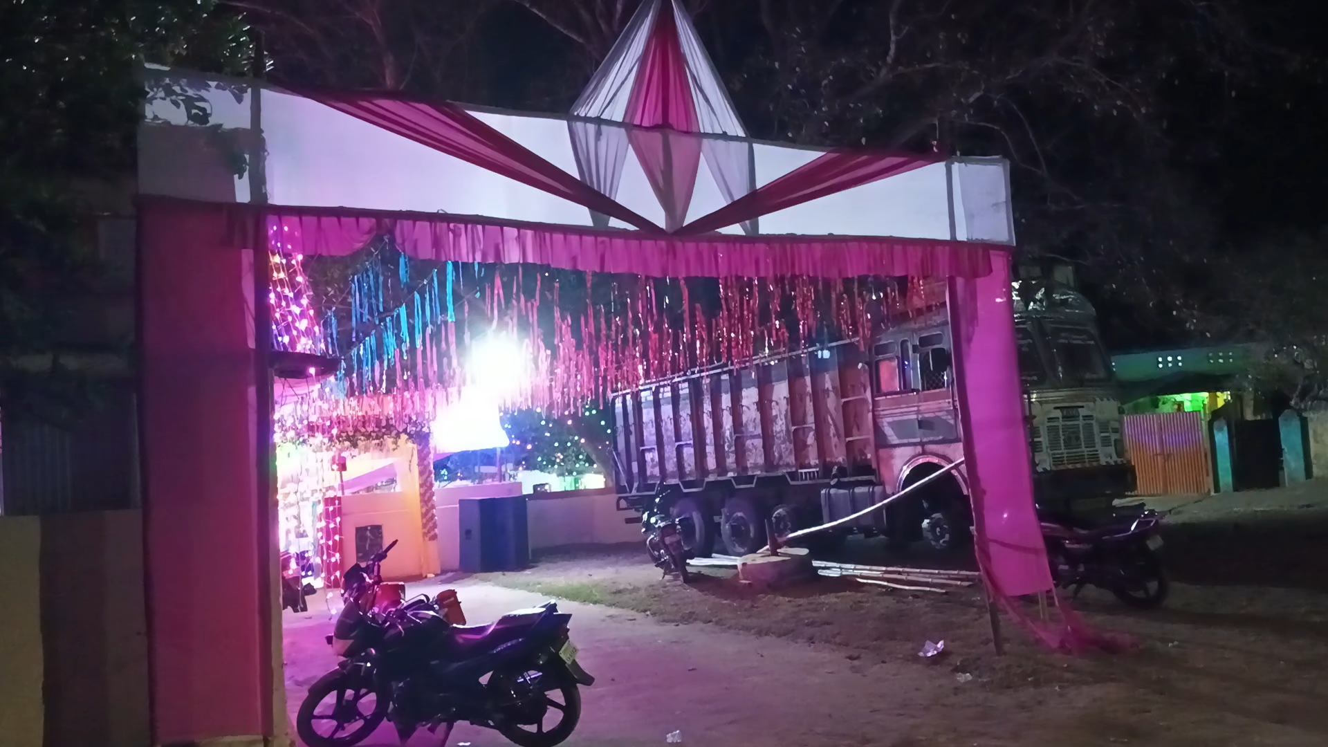 बैदकारो स्तिथ चलकरी कॉलोनी के शिव मंदिर से महाशिवरात्रि के शुभ अवसर पर निकाली गई भगवान शिव की बारात !!