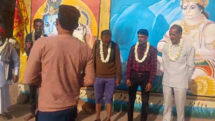 झीला श्री बागेश्वर धाम के लिए पैदल यात्रा पर गए सभी की यात्रा मंगलमय हो