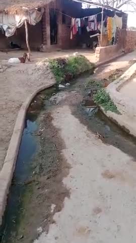 kunjpur गांव m सफाई ko lekr