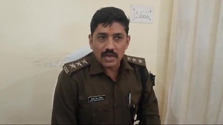 पोहरी भटनावर मै एक महिला की लाश मिलने से हड़कंप परिजनों ने लगाए हत्या के आरोप