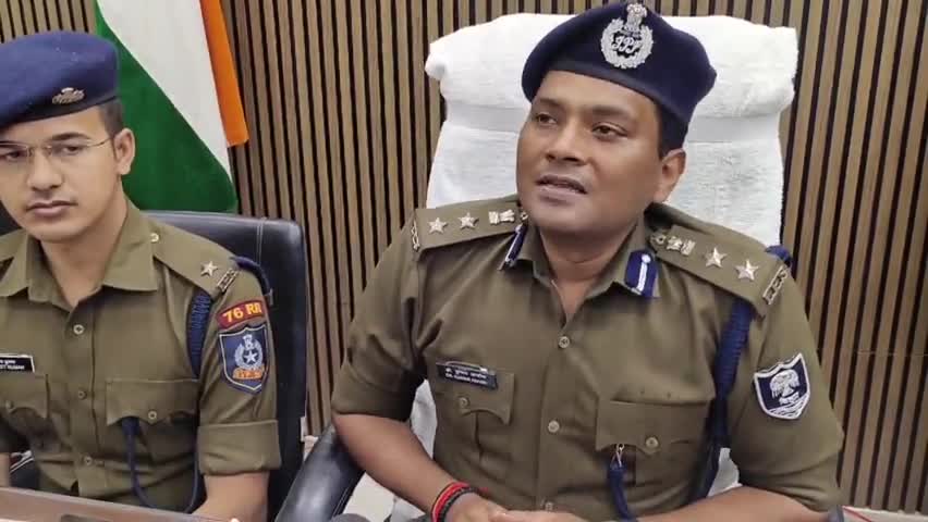 24 घंटे के अंदर फिरौती हेतु अपहरण कांड का उद्भेदन कर अपहृत को किया गया बरामद।
#saranpolice #biharpolice