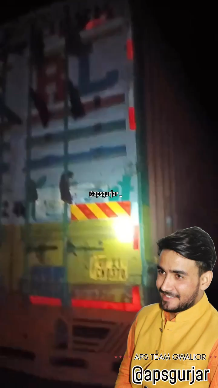 35 गो माता को बचाया गया रात 3:30 बजे आरोपी पकड़ा गया है नाम है मोहब्बत शमशेर 😡 

#apsgurjar #cow #cowgirl #gwalior