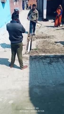 आकाश पुत्र निहाल का कहना है कि इस नाली में तुम्हारे घर के नल का पानी नहीं चलने देंगे चाहे कुछ भी हो जाए सरकारी नाली पाट