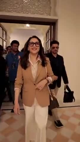 आईफा अवार्डस सेरेमनी के लिए जयपुर आई माधुरी दीक्षित#iifa #iifaawards