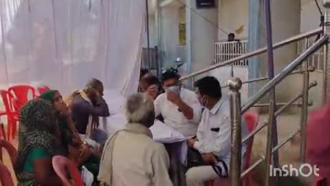 माखन नगर में गुरुवार को स्थानीय सामुदायिक स्वास्थ्य केंद्र में आयु के सत्यापन हेतु कैंप लगाया गया