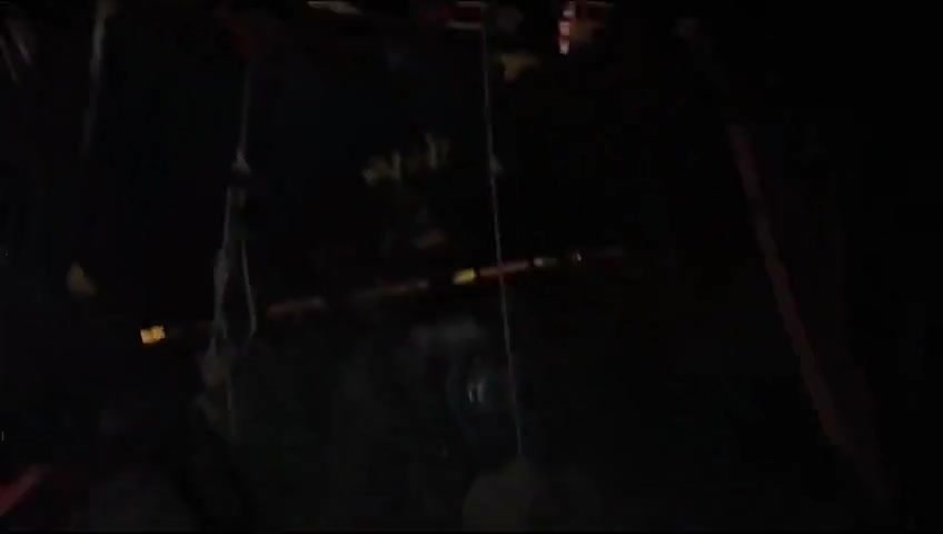 sar hamaree gadee ka scseedent bagule se madugan rodpar 10 kilo meeter par ho gaya thaa subah 1,3 baje ke beech 7,3 ko