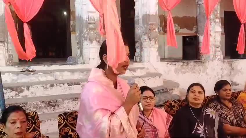 #शिवगढ़ ।महिला दिवस कार्यक्रम को संबोधित करती हुई अंजली पासी ने कहा महिलाओं के सम्मान से बढ़कर कुछ भी नहीं