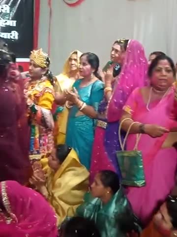खंडवा जिले में आज खाटू श्याम बाबा के समक्ष फाग उत्सव बहुत ही धूम धाम से मनाया गया, जिसमे भजन, भक्ति नृत्य, आदि कार्यक्रम