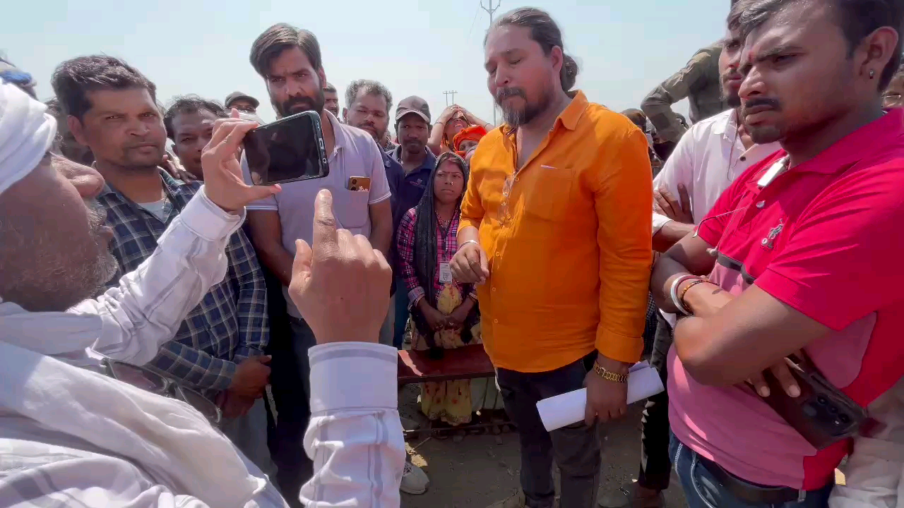 मुलताई के डहरगांव में मजदूरों द्वारा अनिश्चित कालीन  हड़ताल #betul #jdm #bmp #Amla #mulnivasi #OBC #multai