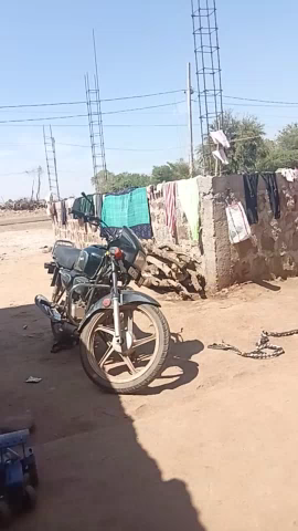 badhuriya #ganv @ me chal rahi pani ki samsya ko lekar bykti huye paresan  bhart shootar ti baghuriya