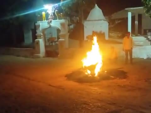 warasevni gram lingmara ke pawan balaji ki kirpa se santi purwak holika dhan