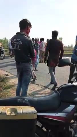 Sitapur jile,#uncha Kher saraiya#do bike aapas mein lad Gaye