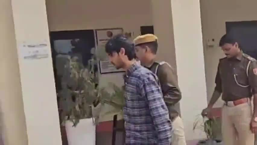 हनुमानगढ़: टाउन थाना के हिस्ट्रीशीटर को पुलिस ने रावतसर में किया गिरफ्तार, आरोपी का कोर्ट से मंजूर करवाया पीसी रिमांड