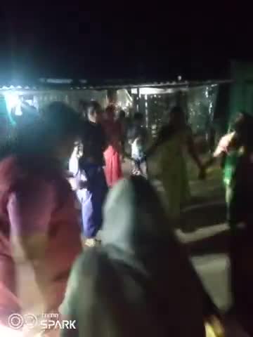 विधायक गंगाबाई होली का फगुआ मांगते हुए ग्राम खापा में वार्ड नंबर 9
