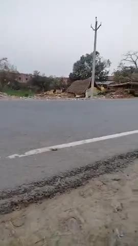 baliya khurd ka yah hal hai ki Apne Ghar se sare log kachra lekar ke dusre ke Ghar ke samne  fek rahe hain