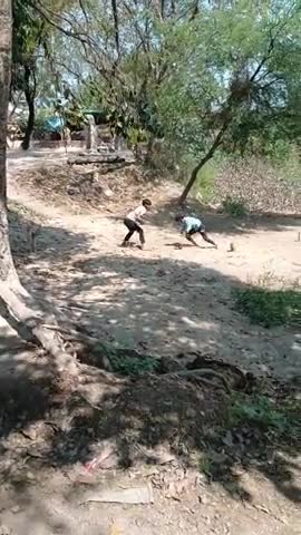 ग्राम पुराहार के दो पहलवान मे हुईं प्रतियोगिता 1100 का इनाम