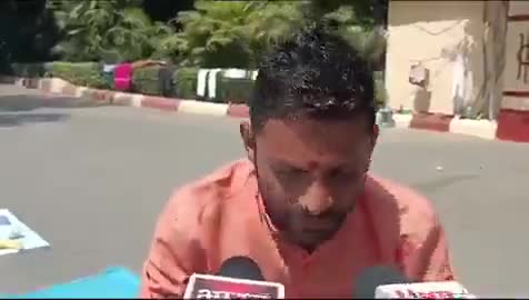 BHU काशी हिन्दू विश्वविद्यालय 
एक दलित छात्र #varanasi #काशी #Gorakhpur #bansgaon #uttarpradesh #viral #national #mau #